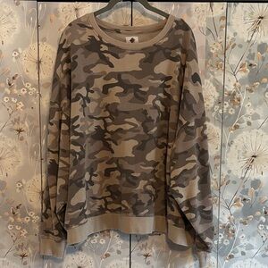 Women's Camo Crewneck Sweatshirt - Neutral Camo
